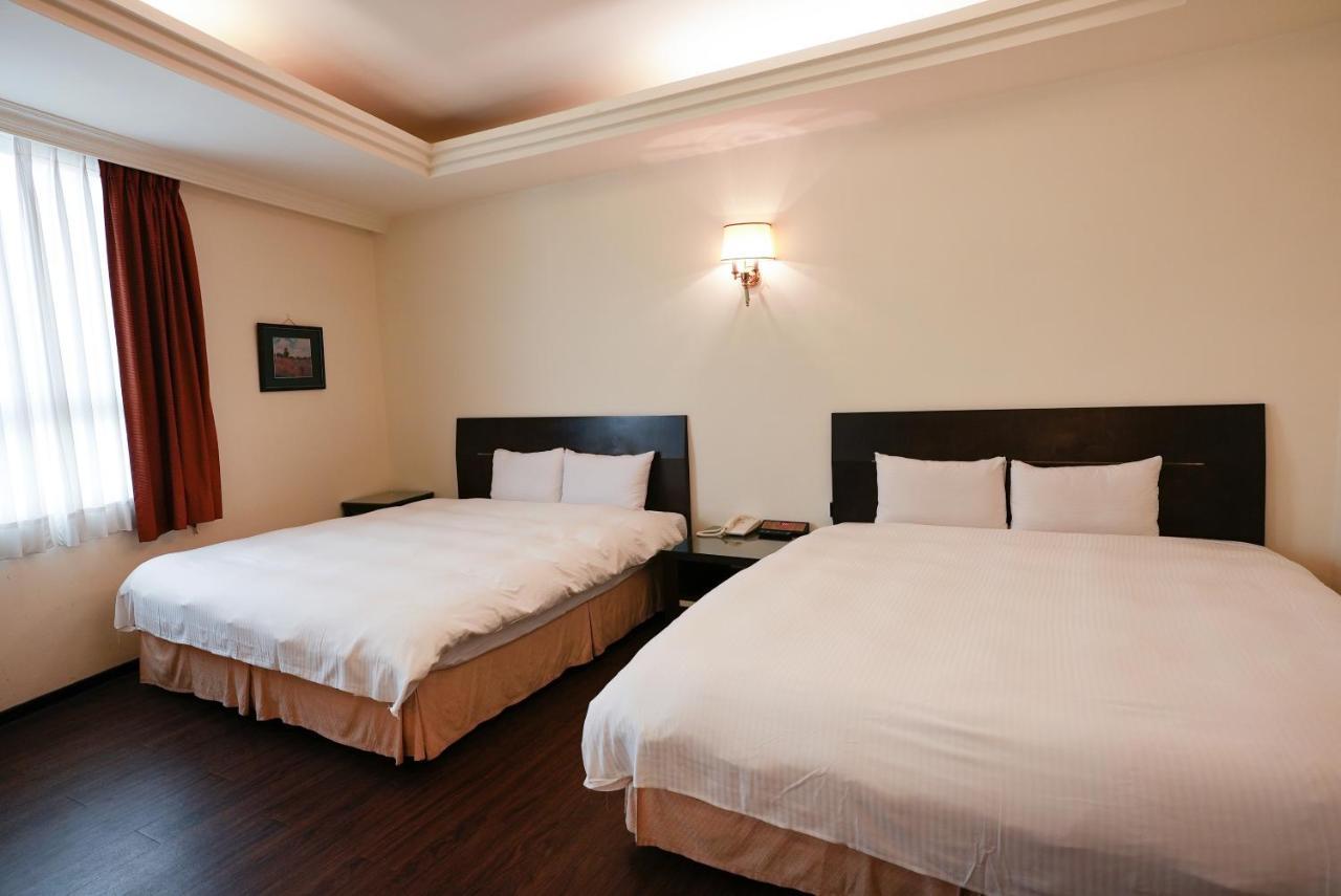 Herkang Hotel ไถจง ภายนอก รูปภาพ