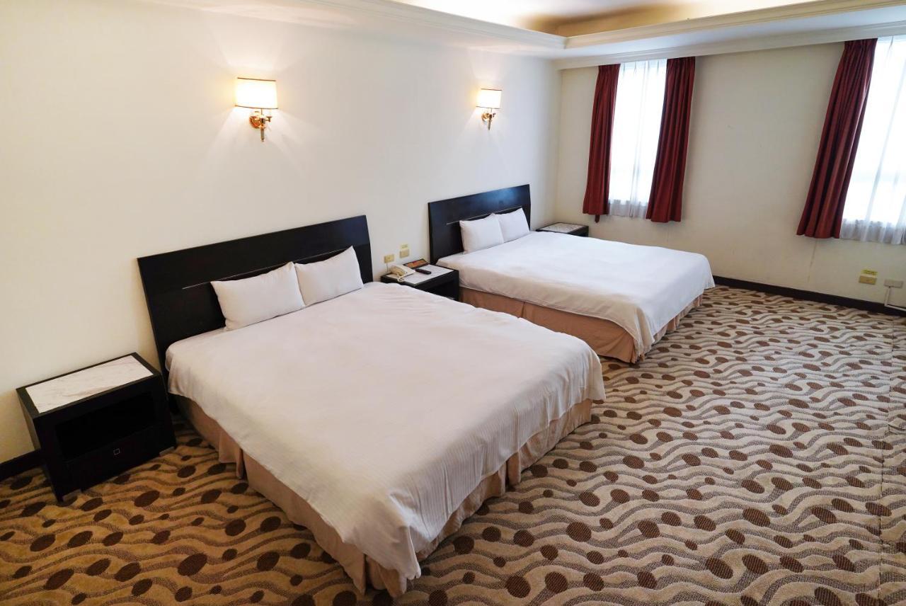 Herkang Hotel ไถจง ภายนอก รูปภาพ