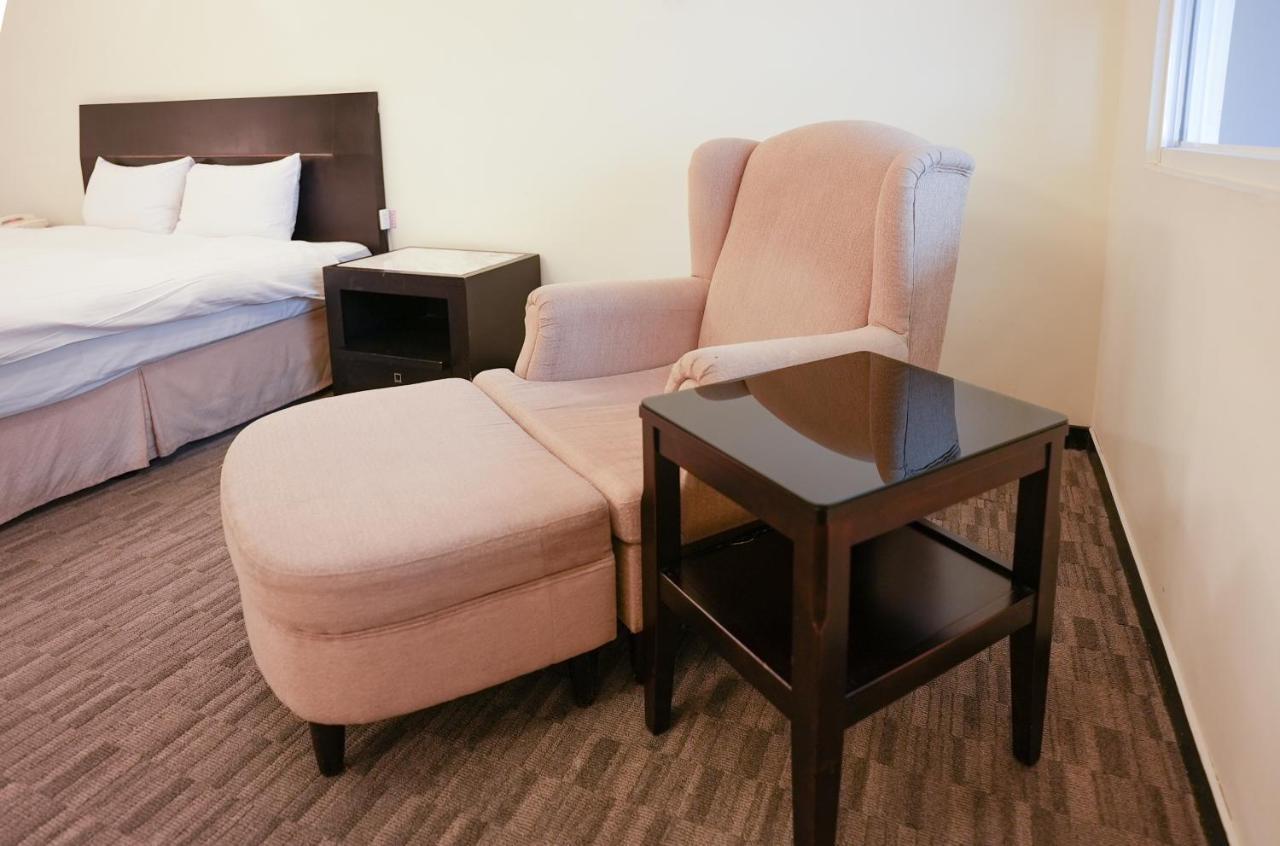 Herkang Hotel ไถจง ภายนอก รูปภาพ
