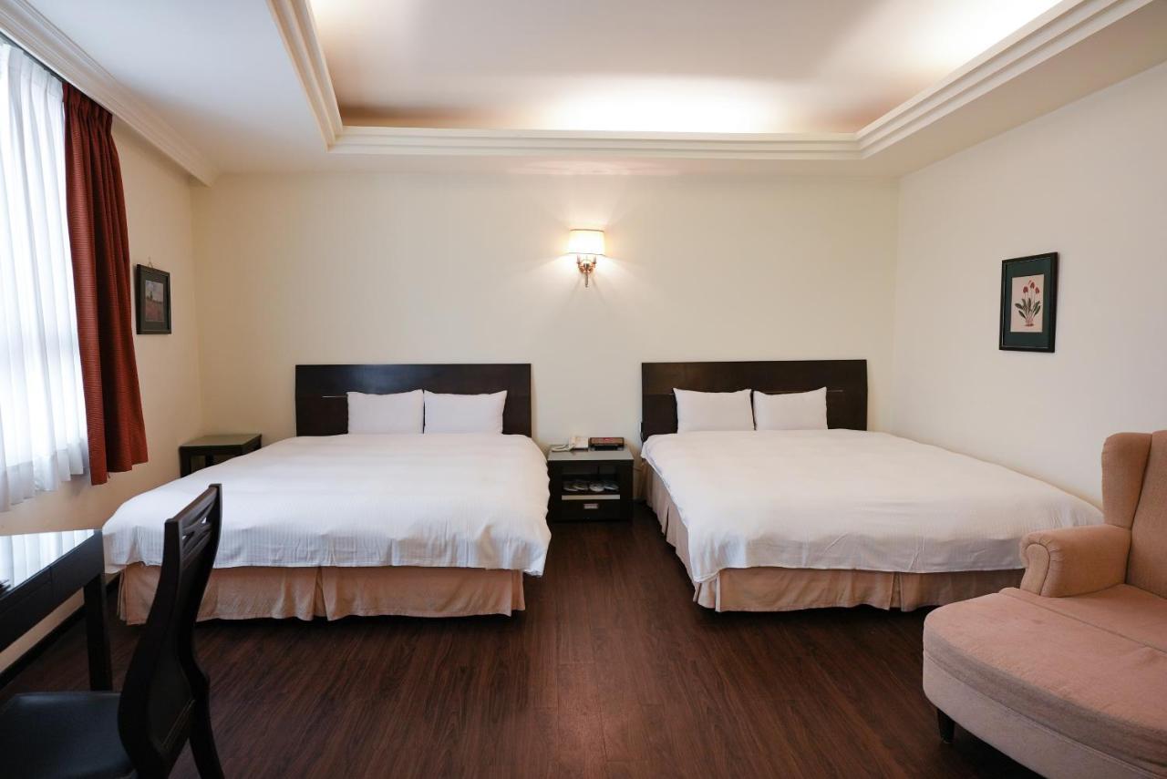 Herkang Hotel ไถจง ภายนอก รูปภาพ