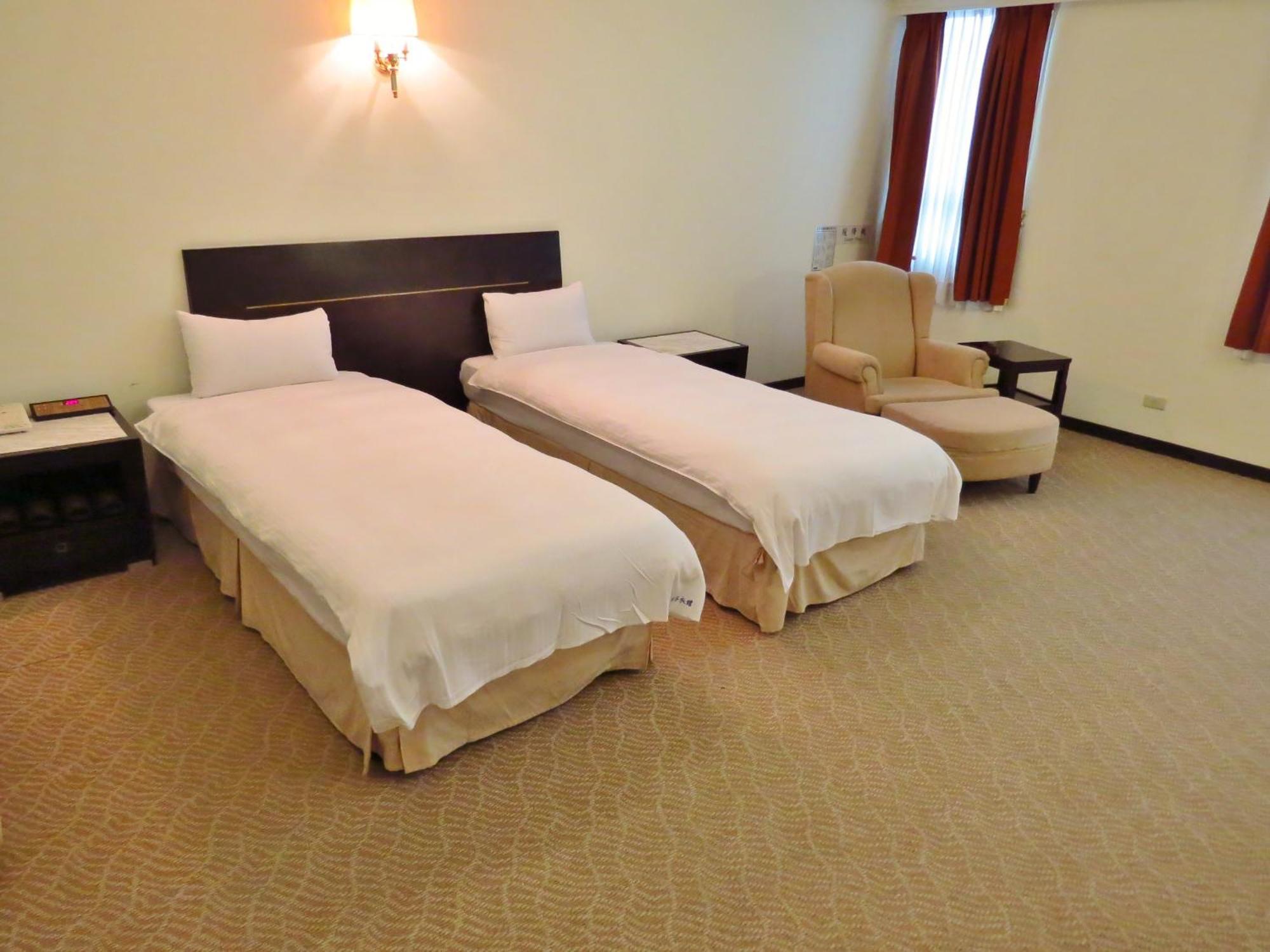Herkang Hotel ไถจง ภายนอก รูปภาพ
